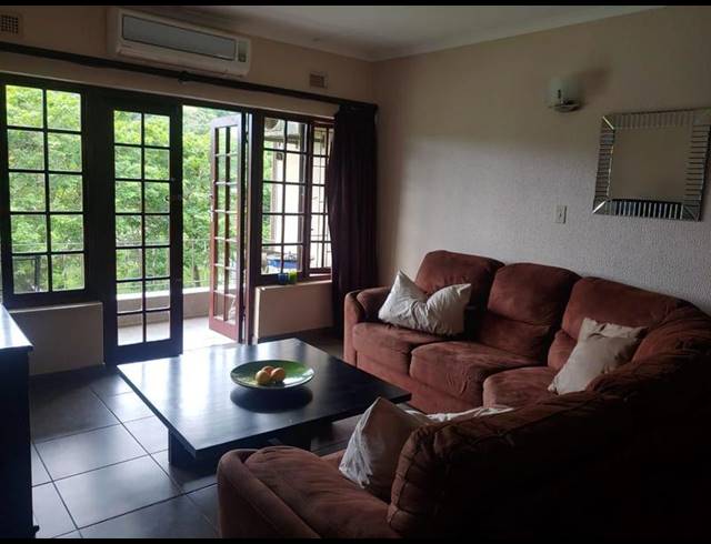 2 BEDROOM PROPERTY TO RENT IN RENNIES BEACH